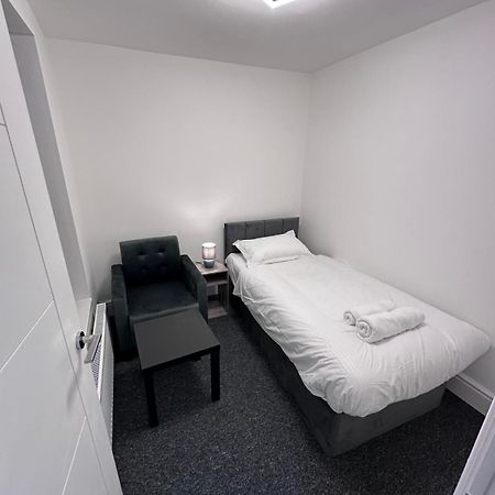 Modern Two-Bedroom Apartment 曼彻斯特 外观 照片