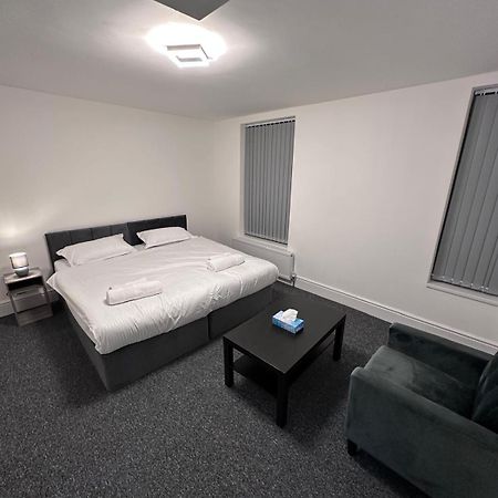 Modern Two-Bedroom Apartment 曼彻斯特 外观 照片