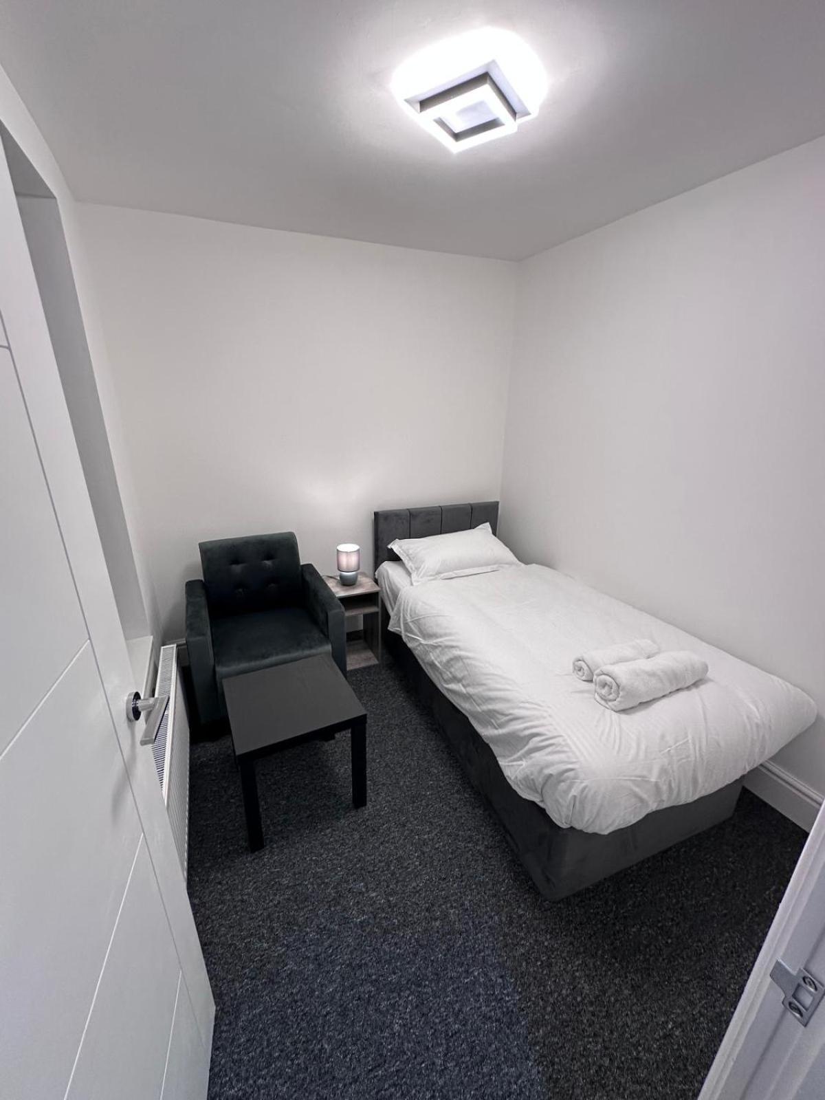 Modern Two-Bedroom Apartment 曼彻斯特 外观 照片